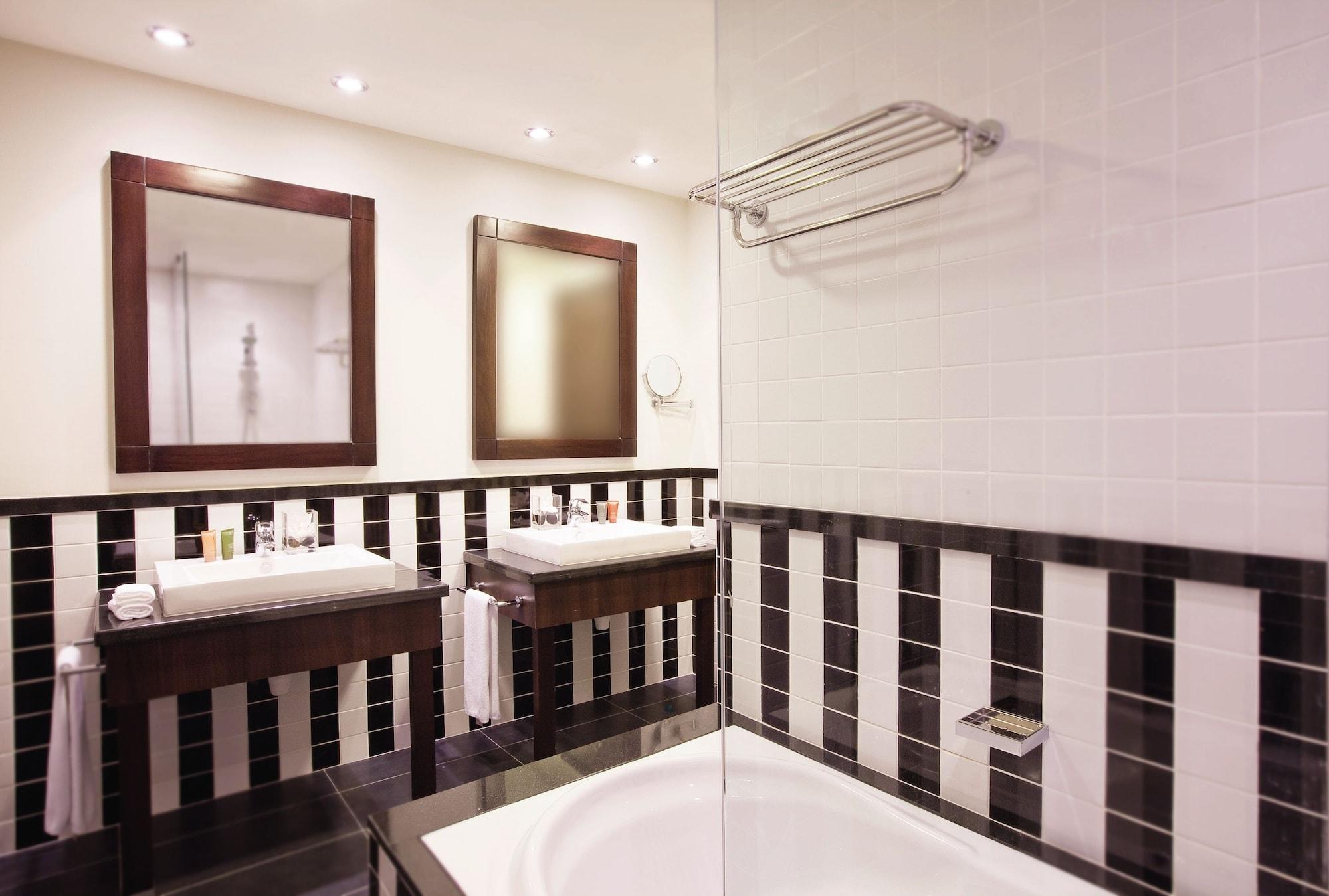Aparthotel Moevenpick Al Mamzar Dubai